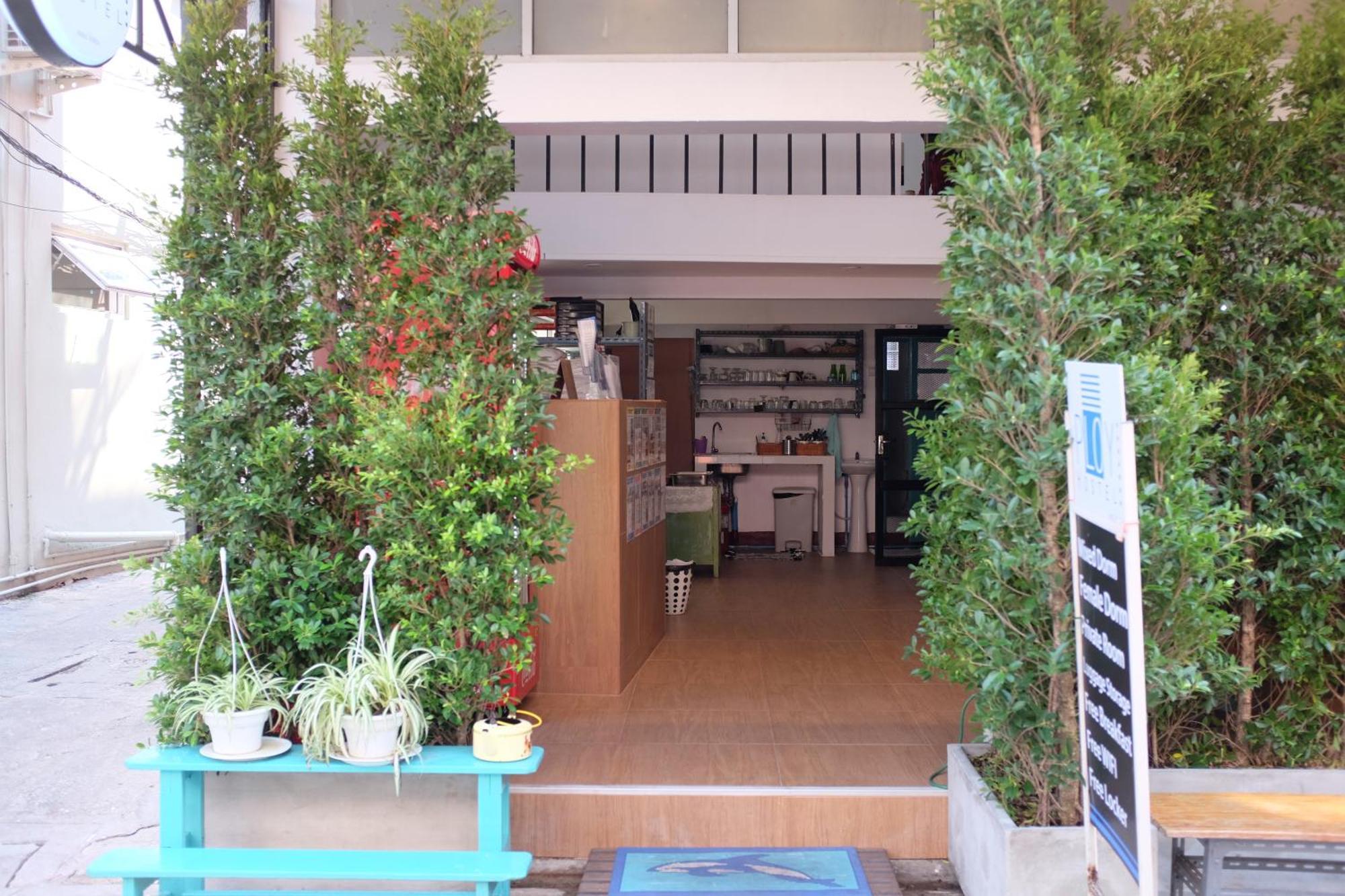 Hostal Ploy Bangkok
